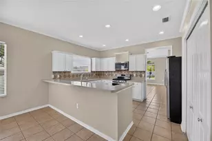 24519 Breezy Oak Ct, Lutz, FL 33559 - Photo 20