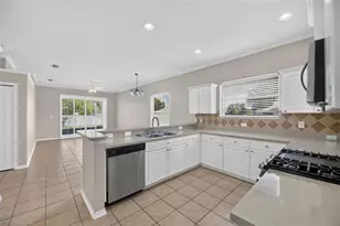 24519 Breezy Oak Ct, Lutz, FL 33559 - Photo 18