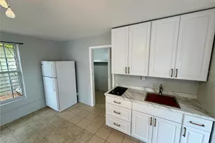 1185 23rd Ave N, Saint Petersburg, FL 33704 - Photo 2
