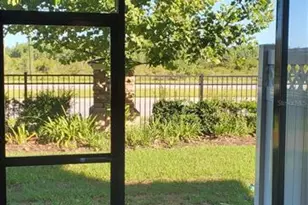 29821 Southwell Ln, Wesley Chapel, FL 33543 - Photo 16