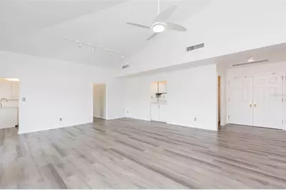 1653 W Snow Circle #1653, Tampa, FL 33606 - Photo 4