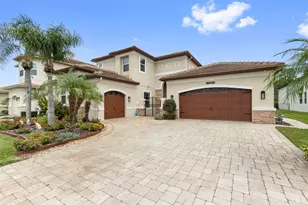 30581 Ivy Forge Ct, Wesley Chapel, FL 33543 - Photo 2