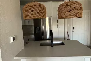 5000 Culbreath Key Way, Tampa, FL 33611 - Photo 2