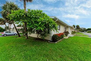 830 Cambridge Ct, Dunedin, FL 34698 - Photo 4