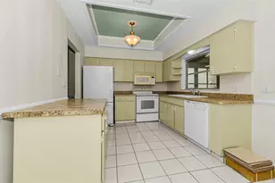 830 Cambridge Ct, Dunedin, FL 34698 - Photo 12