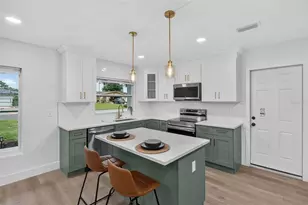 599 Woodland Dr, Largo, FL 33771 - Photo 14