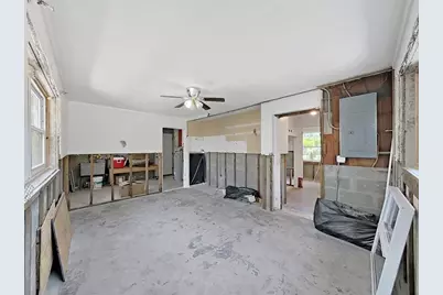 2371 7th Street S, Saint Petersburg, FL 33705 - Photo 24