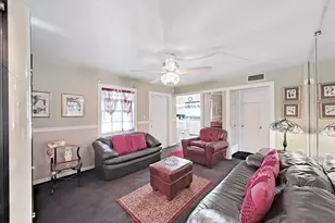 2371 7th St S, Saint Petersburg, FL 33705 - Photo 30