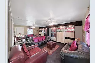 2371 7th Street S, Saint Petersburg, FL 33705 - Photo 28