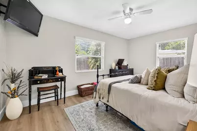 4601 S Clark Avenue, Tampa, FL 33611 - Photo 28