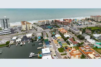 136 175th Terrace Drive E, Redington Shores, FL 33708 - Photo 36