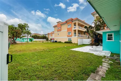 136 175th Terrace Drive E, Redington Shores, FL 33708 - Photo 20