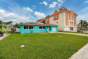 136 175th Terrace Dr E, Redington Shores, FL 33708 - Photo 6