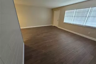 1320 Moreland Dr, Clearwater, FL 33764 - Photo 4