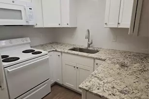 1320 Moreland Dr, Clearwater, FL 33764 - Photo 12
