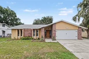 819 Crosswinds Dr, Brandon, FL 33511 - Photo 1