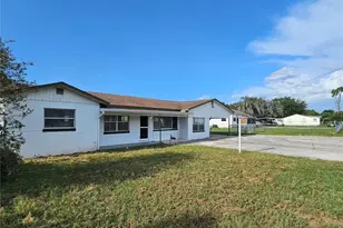 2302 Burns St, Lakeland, FL 33801 - Photo 2
