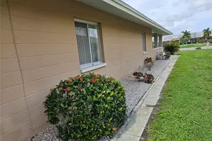 1505 N Pebble Beach Blvd, Sun City Center, FL 33573 - Photo 6