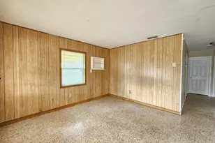 1216 E Myrtle St, Lakeland, FL 33801 - Photo 2