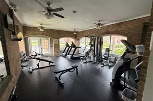 10200 Gandy Blvd N, Saint Petersburg, FL 33702 - Photo 4