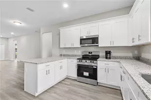 5017 Finders Ct, Tampa, FL 33617 - Photo 12
