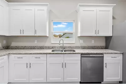 5017 Finders Court, Tampa, FL 33617 - Photo 14