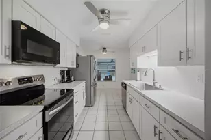 2971 Forest Cir, Seffner, FL 33584 - Photo 10