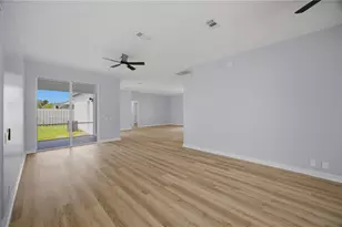 518 Hunter Ln, Bradenton, FL 34212 - Photo 8