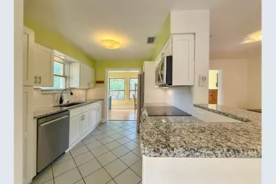 237 20th Avenue SE, Saint Petersburg, FL 33705 - Photo 32