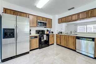 1909 Castle Bay Ct, Oldsmar, FL 34677 - Photo 6