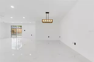 5308 Black Pine Dr, Tampa, FL 33624 - Photo 10