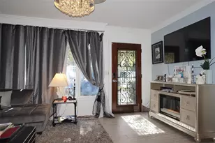 328 Carl Ave, Belleair, FL 33756 - Photo 10