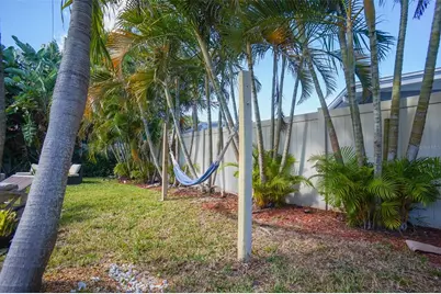 328 Carl Avenue, Belleair, FL 33756 - Photo 20