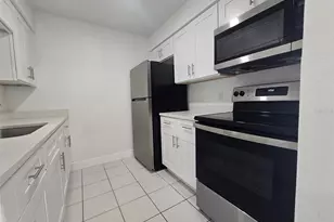 9009 Tudor Dr, Tampa, FL 33615 - Photo 8