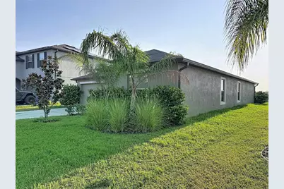 31857 Sun Kettle Loop, Wesley Chapel, FL 33545 - Photo 4