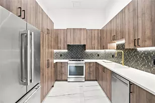 1076 Snell Isle Blvd NE, Saint Petersburg, FL 33704 - Photo 14