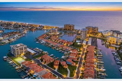 1620 Sand Key Estates Court, Clearwater Beach, FL 33767 - Photo 4