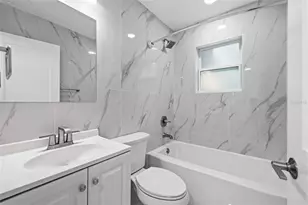 2535 19th St S, Saint Petersburg, FL 33712 - Photo 16
