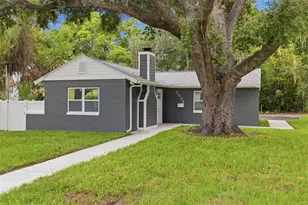 2535 19th St S, Saint Petersburg, FL 33712 - Photo 2