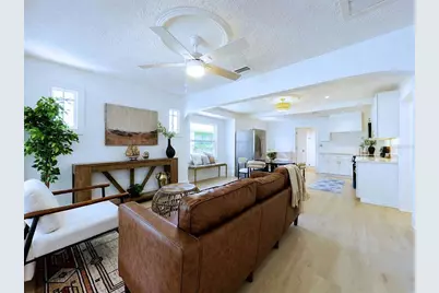 1835 24th Street S, Saint Petersburg, FL 33712 - Photo 4
