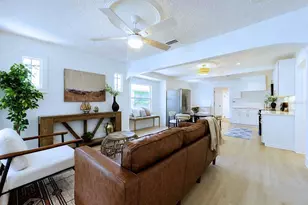 1835 24th St S, Saint Petersburg, FL 33712 - Photo 4