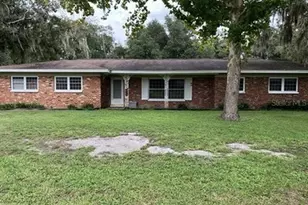 3425 Holland Dr, Brandon, FL 33511 - Photo 2