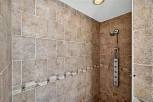 166 Pinellas Way N, Saint Petersburg, FL 33710 - Photo 16