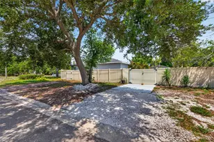 166 Pinellas Way N, Saint Petersburg, FL 33710 - Photo 26