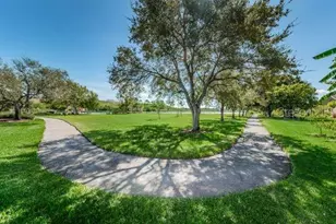 4577 Great Lakes Dr S, Clearwater, FL 33762 - Photo 42