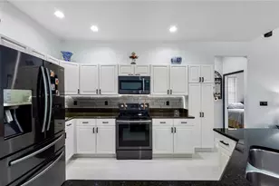 16601 Meadow Cove St, Tampa, FL 33624 - Photo 26