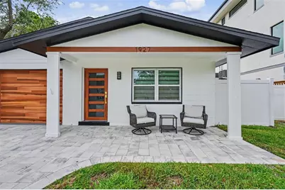 1927 Shore Acres Boulevard NE, Saint Petersburg, FL 33703 - Photo 2