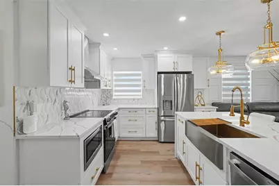 1927 Shore Acres Boulevard NE, Saint Petersburg, FL 33703 - Photo 8
