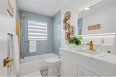 1927 Shore Acres Boulevard NE, Saint Petersburg, FL 33703 - Photo 18