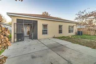 763 Star Pointe Dr, Seffner, FL 33584 - Photo 32